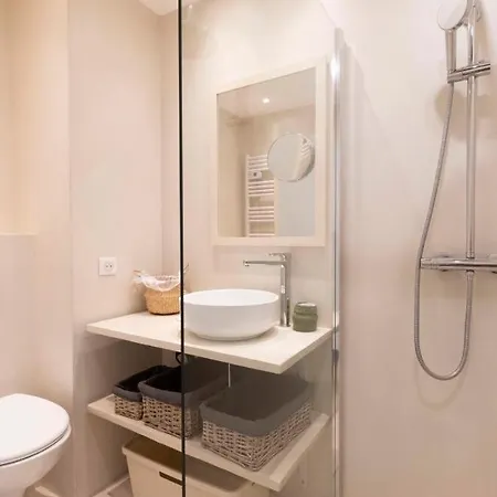 We ! Exceptional 4 Center Swimming Pool Апартаменты *