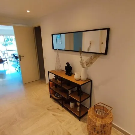 We ! Exceptional 4 Center Swimming Pool アパート *