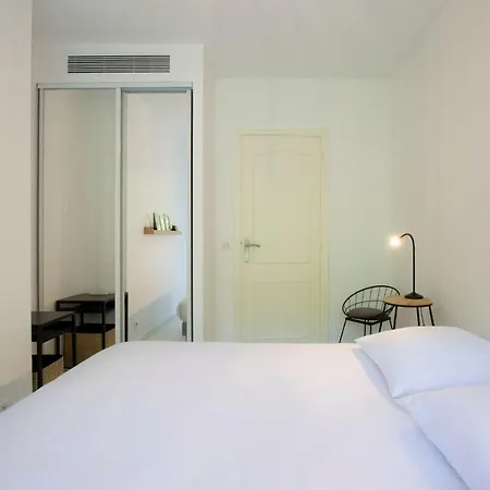 We ! Exceptional 4 Center Swimming Pool