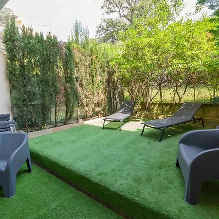 We ! Exceptional 4 Center Swimming Pool カンヌ