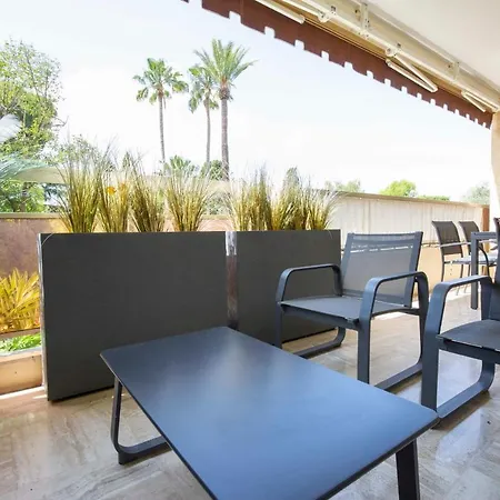 We ! Exceptional 4 Center Swimming Pool